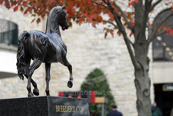 breederscupstatue29_cg