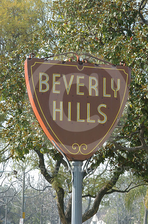 eclipse05_beverlyhillssign01_hr